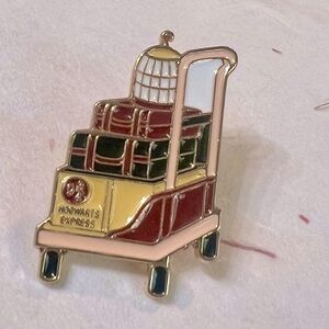 Harry Potter 9 3/4 Luggage Cart Pin